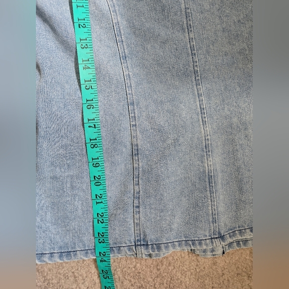 MAZIK NWT Ruffled Denim Button Up Jacket. Size Small - Picture 12 of 12